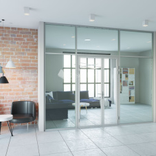 Стеклянная перегородка с распашной дверью StekloMet серия Simple One SM-023213.17 Стеклянная перегородка с распашной дверью StekloMet серия Simple One SM-023213.17