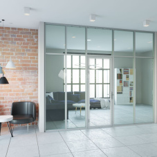 Стеклянная перегородка с распашной дверью StekloMet серия Simple One SM-023108.17 Стеклянная перегородка с распашной дверью StekloMet серия Simple One SM-023108.17